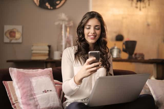 lady on Online Dating