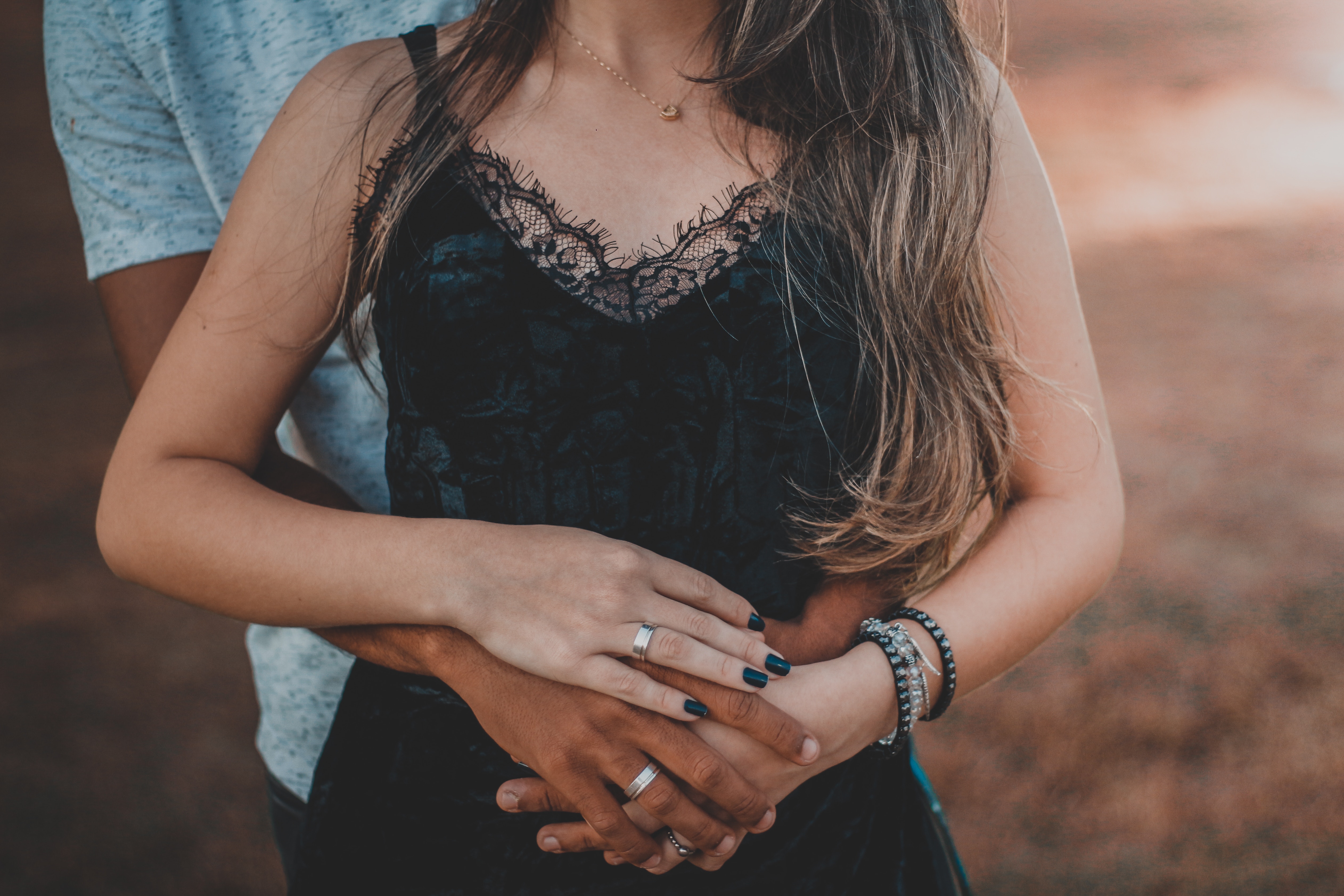 21 Healthy Ways To Rebuild Trust In Your Marriage