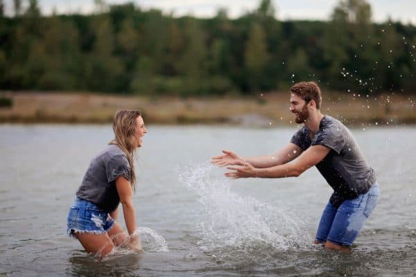 17 Creative Ways to Tell Your Girlfriend You Love Her